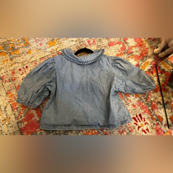 Structured denim crop top with ruffle details - Picture 3 of 3